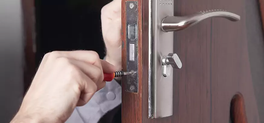 Best Exterior Door Repair in Alafaya, FL