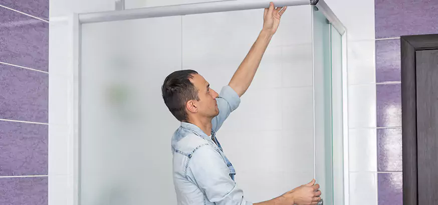 Best Shower Door Repair in Alafaya, FL