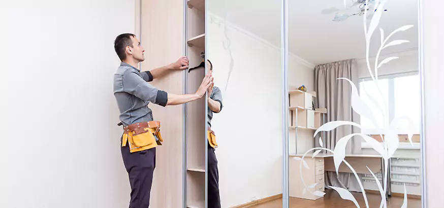 Best Sliding Door Not Moving in Alafaya, FL