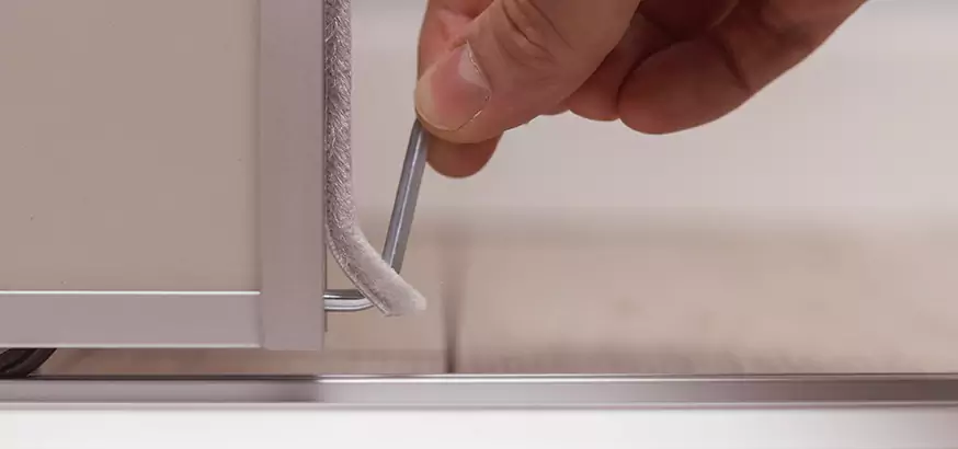 Closet Sliding Door Track Repair in Alafaya