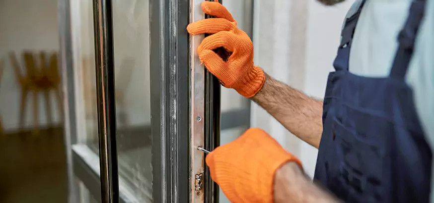 How Our Commercial Door Repair Process Works in Alafaya, FL?