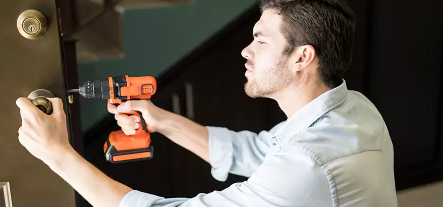 How our Metal Door Repair Process Works in Alafaya, FL?