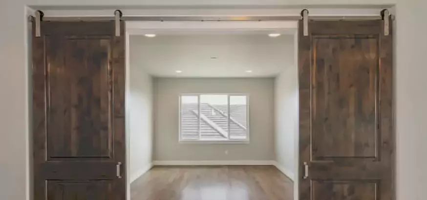 How Our Pocket Door Repair Process Works in Alafaya, FL?