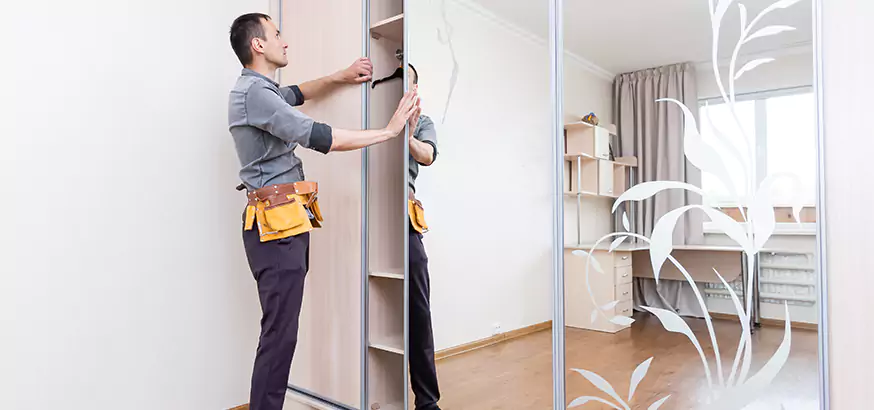 How Our Sliding Closet Door Repair Process Works in Alafaya, FL?