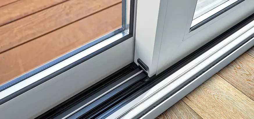 How Our Sliding Screen Door Repair Process Works in Alafaya, FL?
